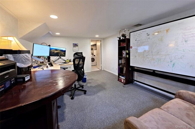 Building Photo - 110 Briarwood Ln