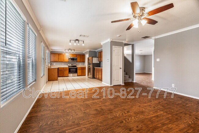 Building Photo - 5818 Sherbrooke Oak