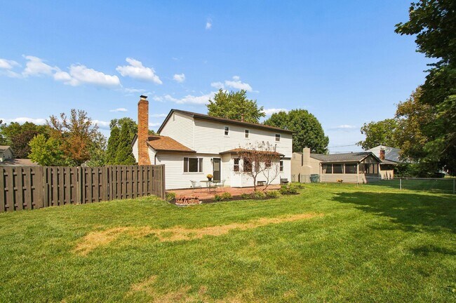 Building Photo - 1701 Moreland Dr