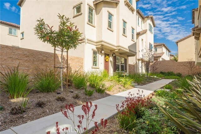Building Photo - 27658 Heartwood Dr