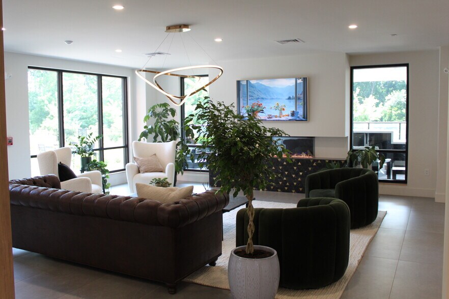 Common lobby space - 125 Cambrian Way