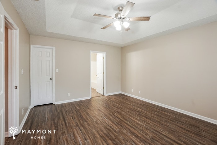 Building Photo - 951 Roedeer Dr