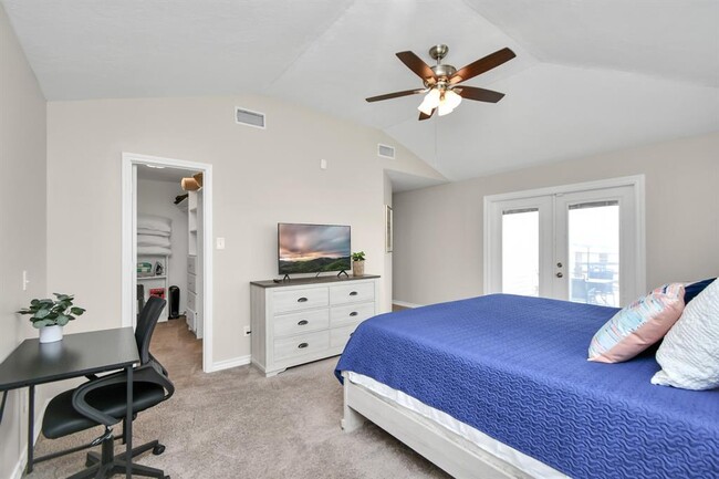 Building Photo - 13322 Hilltop Cir