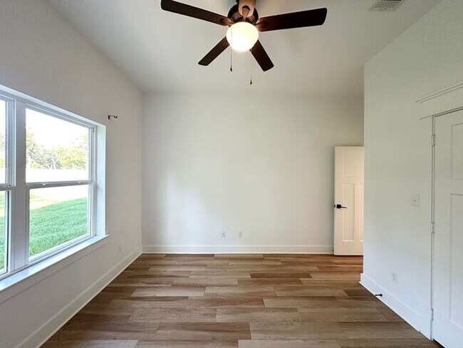 Building Photo - Stunning 3/2.5/2 in LISD! Tour Today!
