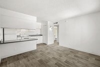Building Photo - Acacia Hills
