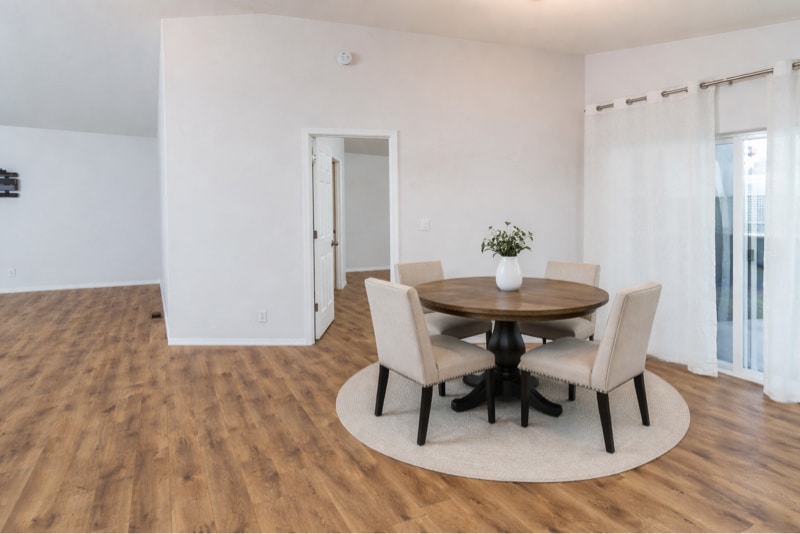 Building Photo - 1636 SE Virginia Rd