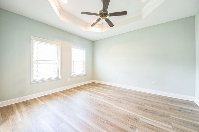 Building Photo - 14137 Waterford Cove