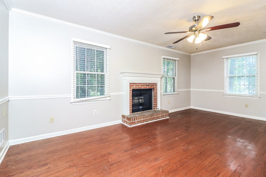 Building Photo - 4818 W Mceachern Woods Dr
