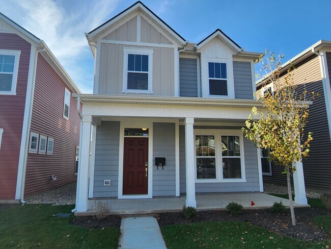 Building Photo - 326 N Warman Ave
