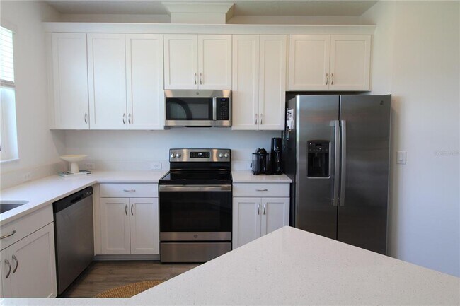 Building Photo - 4071 Via Sienna Cir