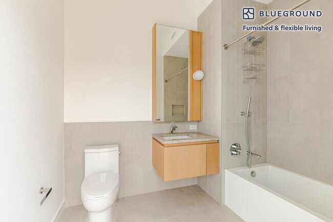 Building Photo - 655 Union St