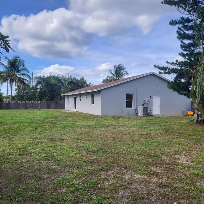 Building Photo - 127 Seagull Ct