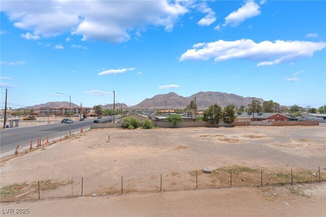 Building Photo - 5689 E Lake Mead Blvd