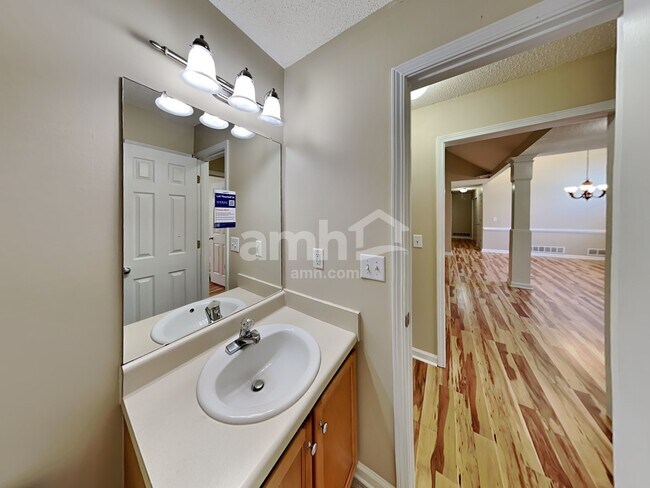 Building Photo - 179 Norton Dr