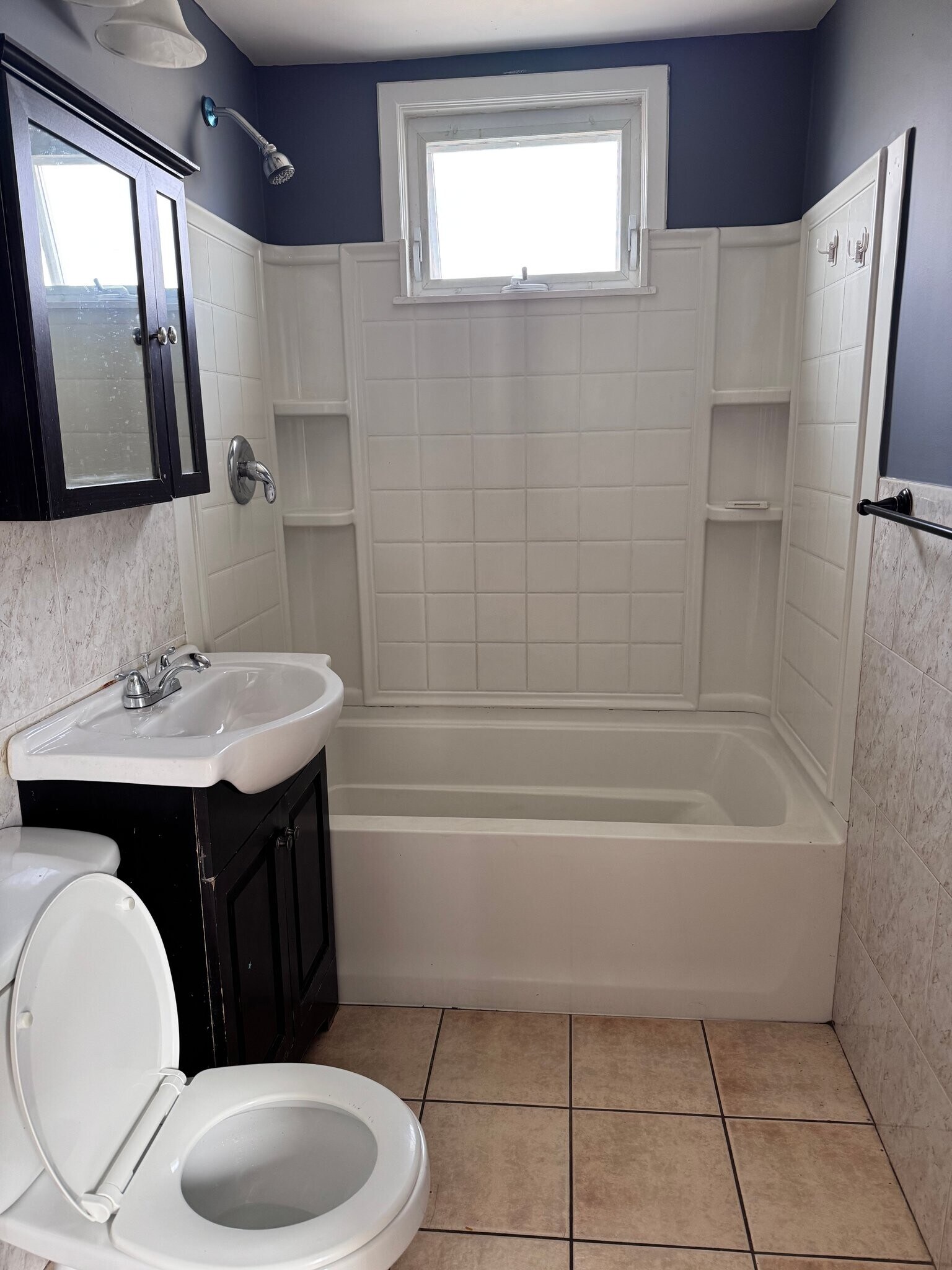 Building Photo - 18 Hall St