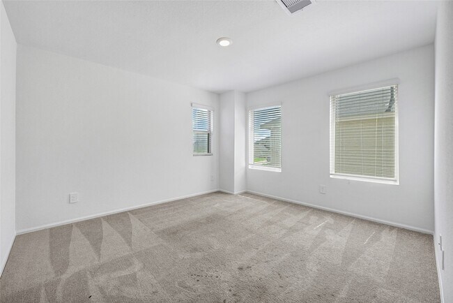 Building Photo - 24027 Wandering Brk Dr