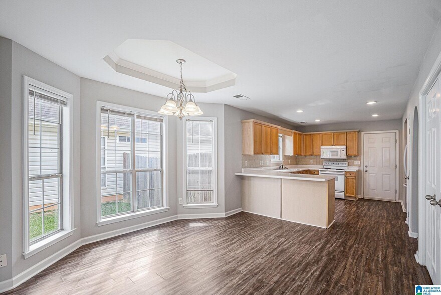 Building Photo - 139 Flagstone Ln