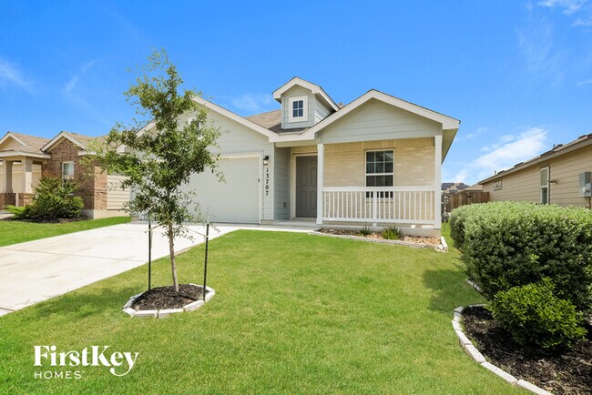 Primary Photo - 13707 Locklear Way