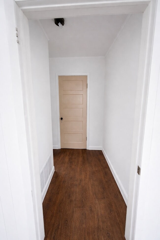 Building Photo - 1604 Calloway St