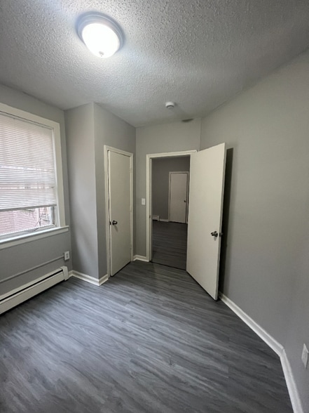 Building Photo - 235 Collins St