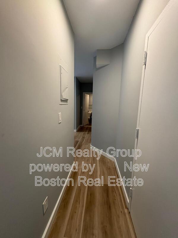 Building Photo - 56 Johnson St