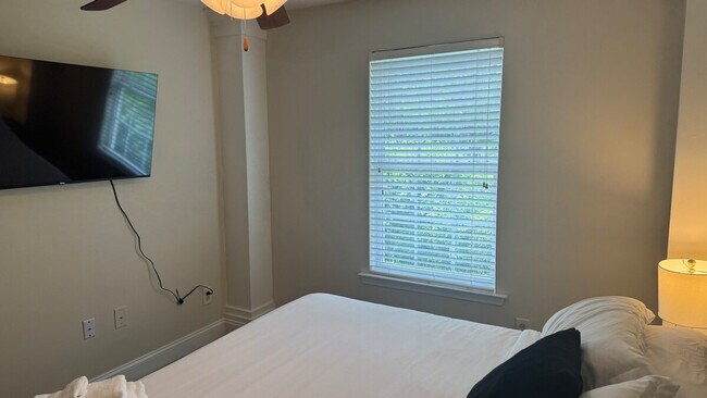 Building Photo - 106 Growden Ln