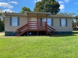 Building Photo - 238 E King St