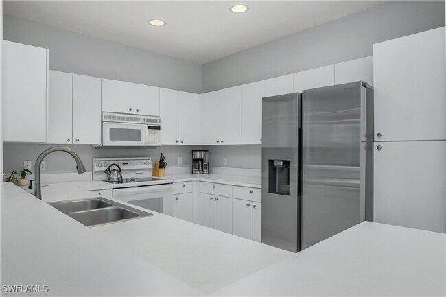 Building Photo - 3421 Pointe Creek Ct