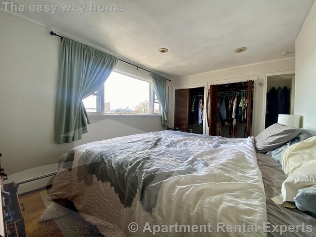 Building Photo - 87 Summer St