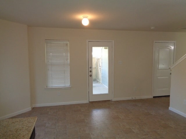 Building Photo - 11310 Seven Sisters Dr