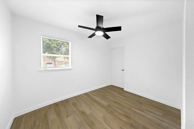 Building Photo - 23939 Griffin House Ln