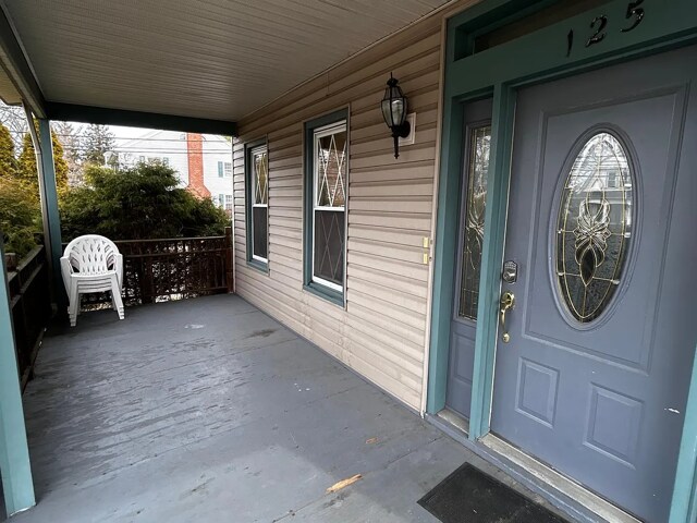 Building Photo - 125 White Horse Ave