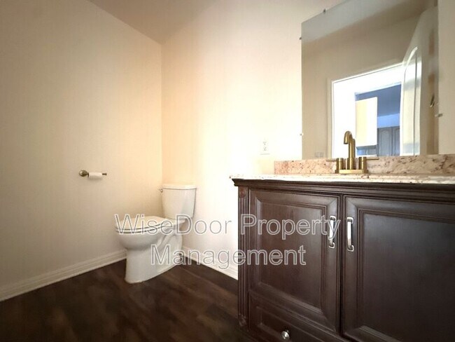 Building Photo - 6204 Gretna Ave