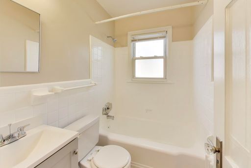Building Photo - 8507 Flower Ave - Unit 4 Takoma Park, MD 20912 - 2 YEAR LEASE SPECIAL - PETS OK! -  Large 1 Bed w...
