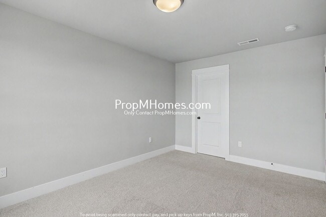 Building Photo - 3544 SW Tegart Ln