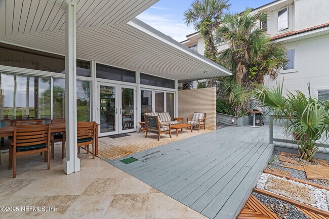 Building Photo - 2337 Seminole Rd