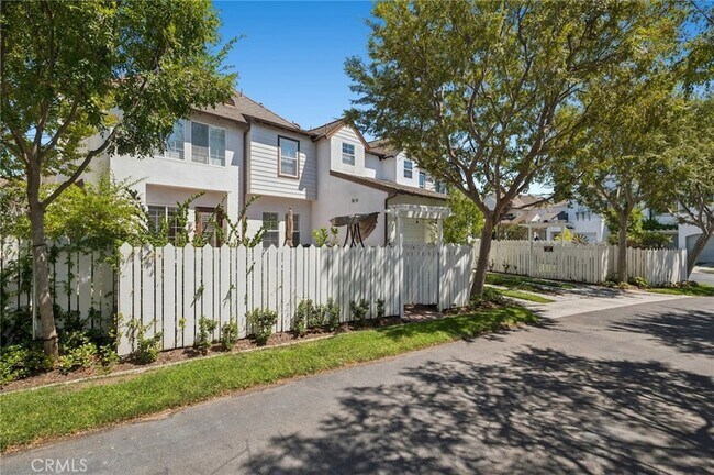 Building Photo - 49 Sconset Ln