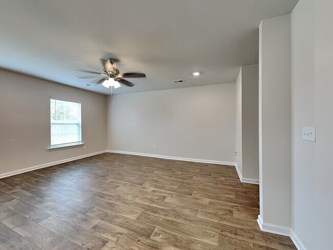 Building Photo - Coming Soon!  Burnside Farms with Fenced in Backyard!