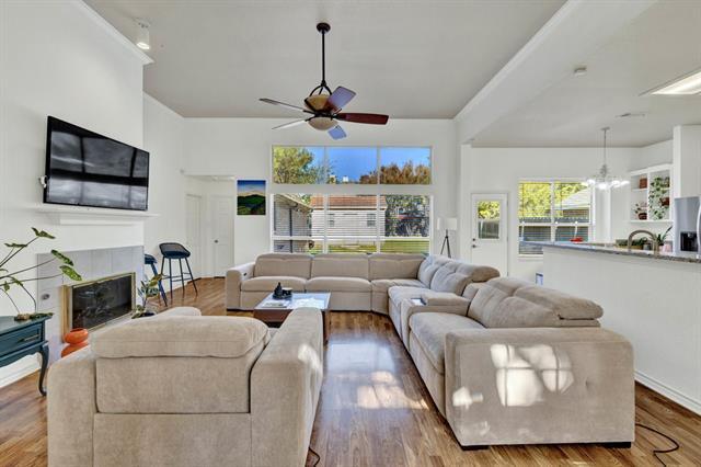 Building Photo - 18 Equestrian Ct