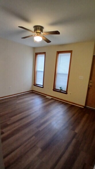 Building Photo - 2210 Sidney Ave