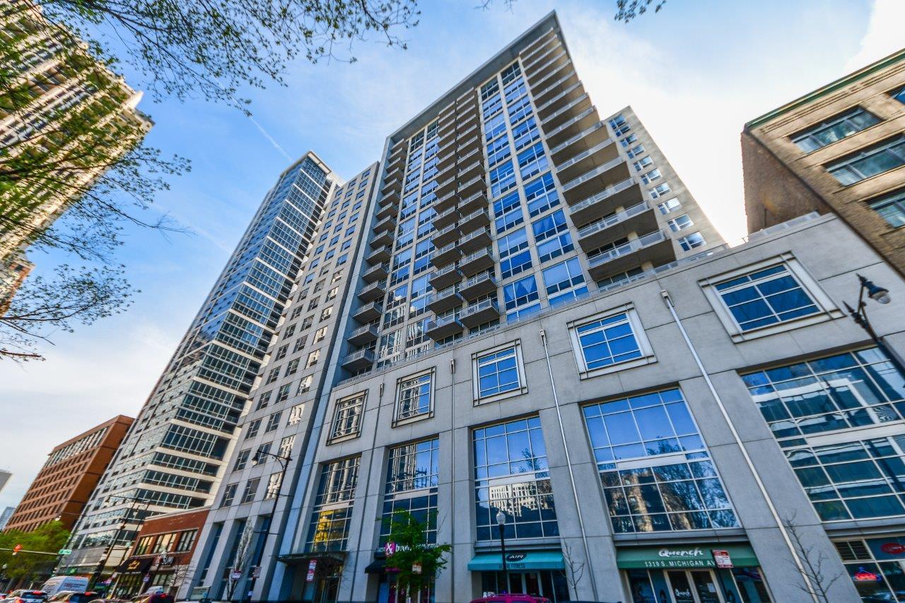 Building Photo - 1305 S Michigan Ave