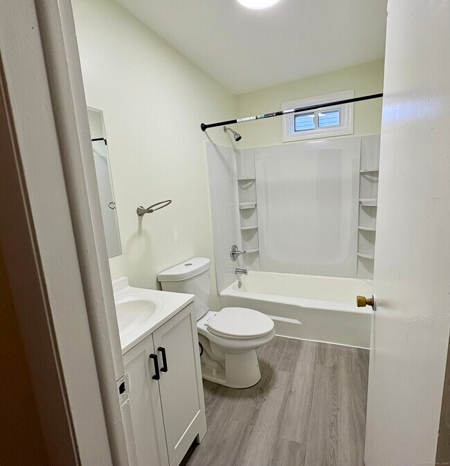 Building Photo - 358 Washington St