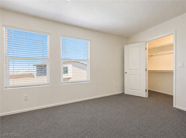 Building Photo - 3730 Celesta Vis Ave