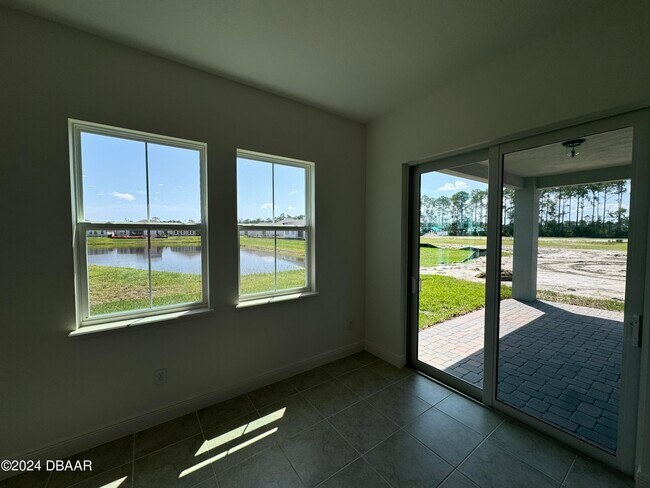 Building Photo - 2005 Divot Dr