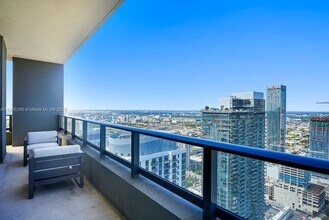 Building Photo - 159 NE 6th St