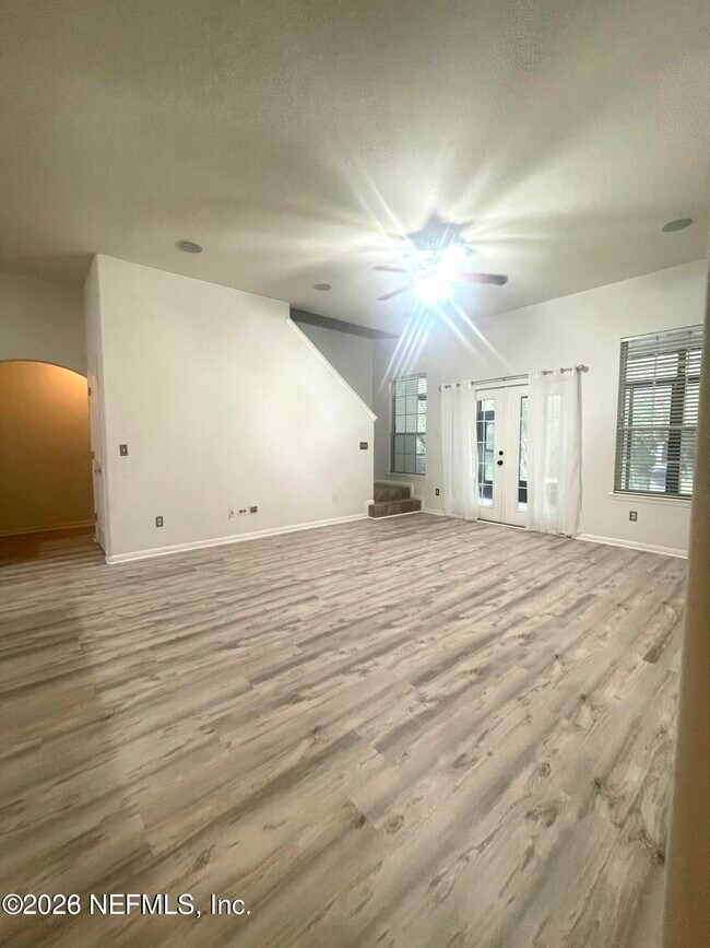 Building Photo - 1200 Stonehedge Trail Ln