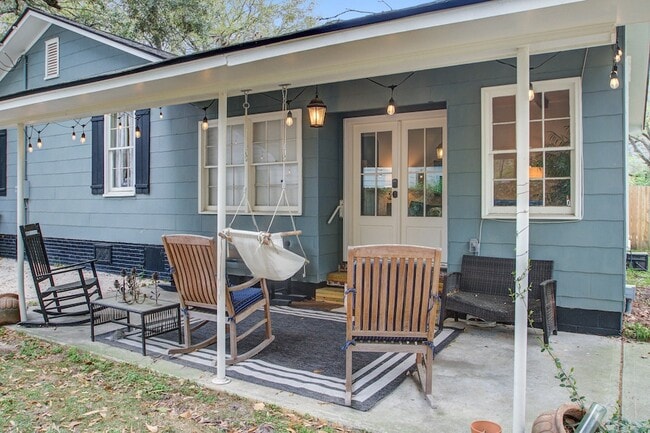 Building Photo - 4420 S Rhett Ave