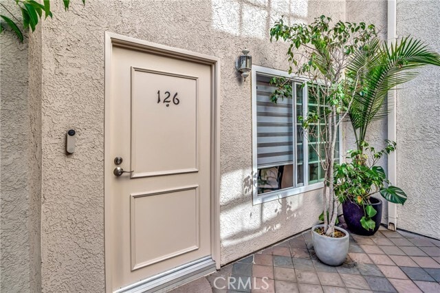 Building Photo - 14727 Magnolia Blvd