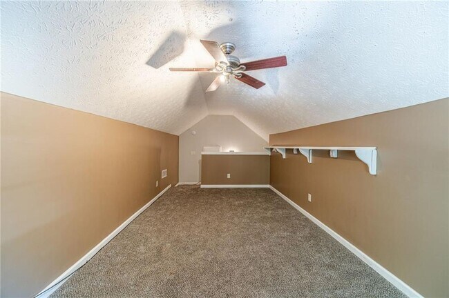 Building Photo - 231 Windermere Dr