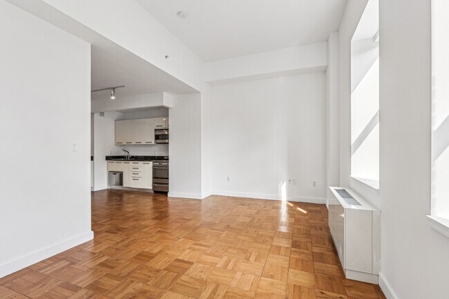 Interior Photo - 20 Exchange